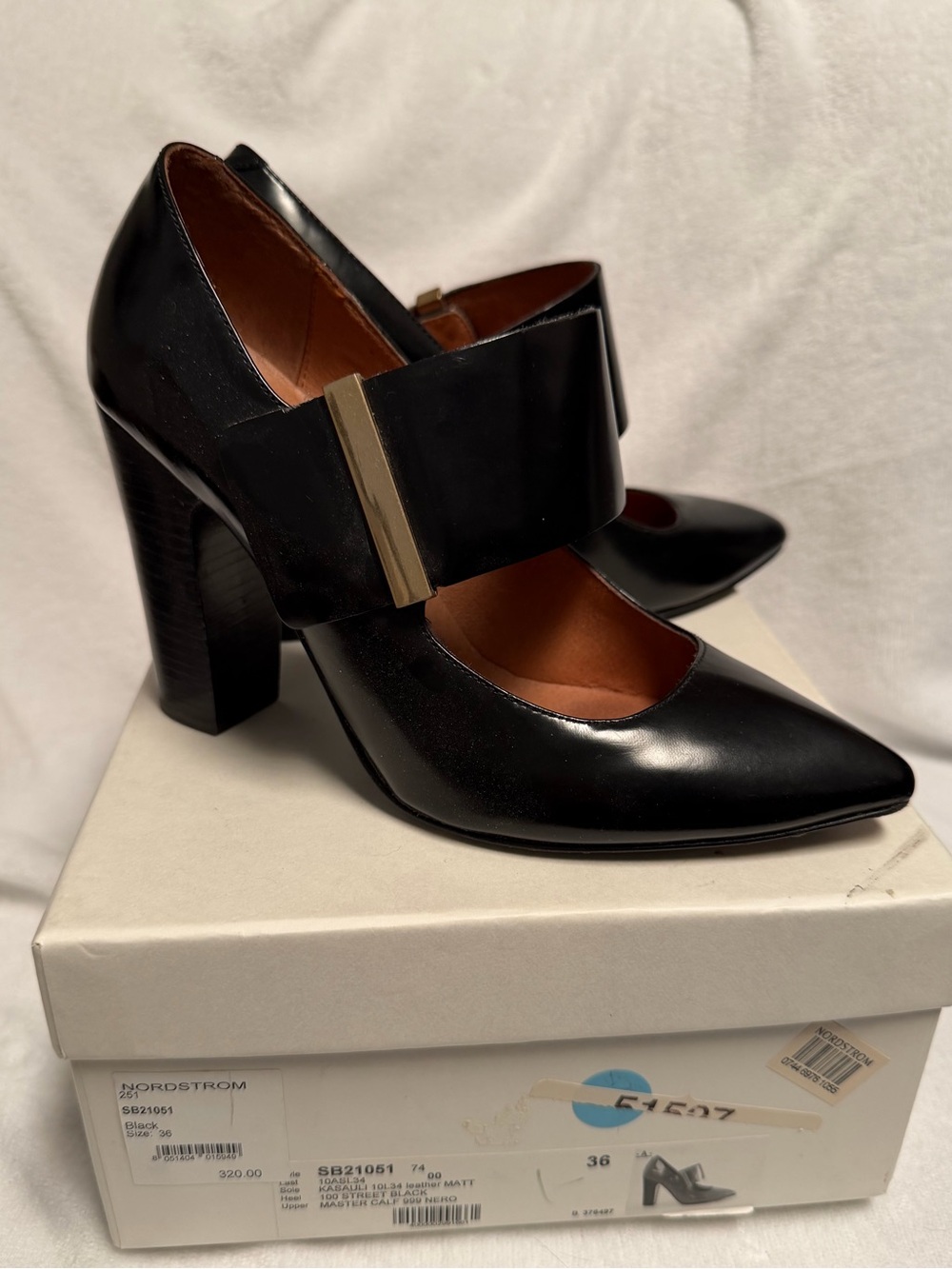 See By Chloe buckled heel pumps size 36/5.5/35.5